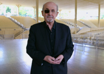 Salman Rushdie, l’Ice un esercito privato di gangster e delinquenti