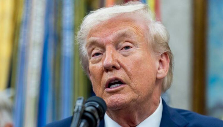 Borse chiudono toniche, Trump sceglie Warsh per la Fed