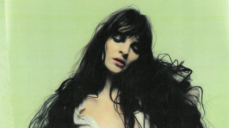 Angelica Bove, ‘un privilegio cantare la mia inquietudine e solitudine’