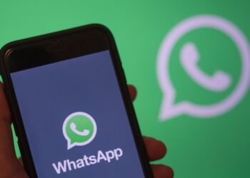Scatta la sorveglianza rafforzata dell’Ue su WhatsApp