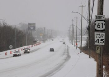 Tempesta di neve e ghiaccio negli Usa, oltre 12mila voli cancellati