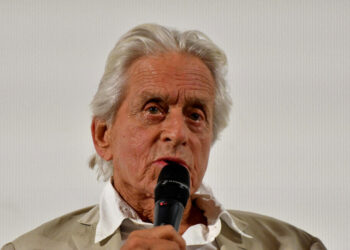 Michael Douglas firma un’autobiografia, ‘è ora di raccontare la mia storia’