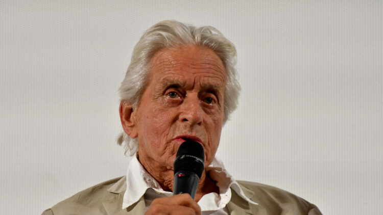 Michael Douglas firma un’autobiografia, ‘è ora di raccontare la mia storia’