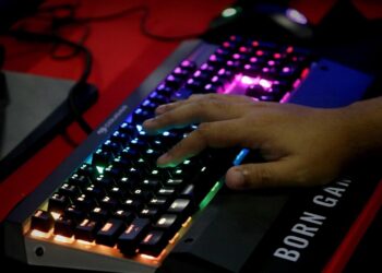 Il 93% degli italiani preoccupato dall’uso improprio dell’IA