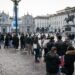 A Torino coda di chilometri di giovani in piazza San Carlo per Kid Yugi