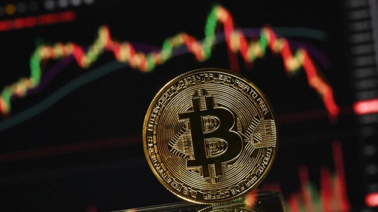 Bitcoin affonda dopo nomina di Warsh, da ‘oro digitale’ a nuovo rischio