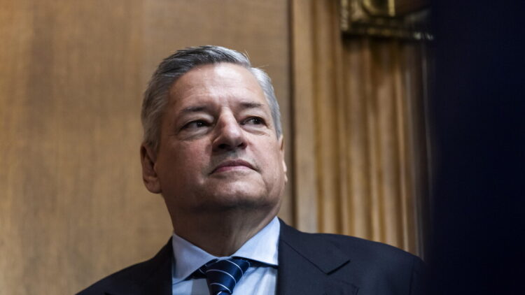 Netflix difende in Congresso la sua acquisizione di Warner