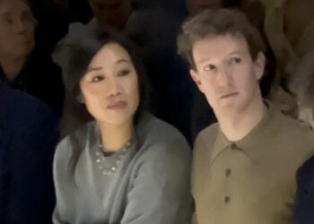 Mark Zuckerberg ospite da Prada, prove di intesa su occhiali Ai