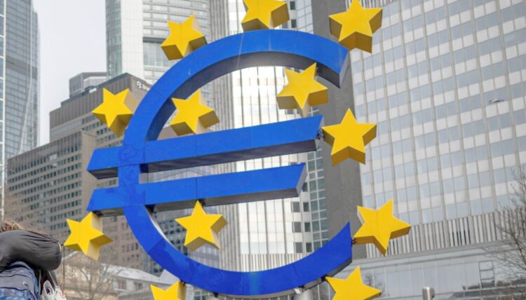 Euro digitale, via libera del parlamento Ue: come funziona e quando arriva