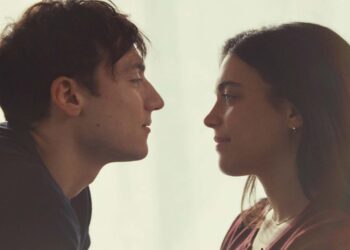 Io+Te, Paolillo e Pantano in una storia d’amore intensa e contemporanea