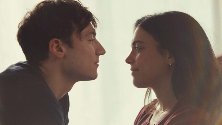 Io+Te, Paolillo e Pantano in una storia d’amore intensa e contemporanea