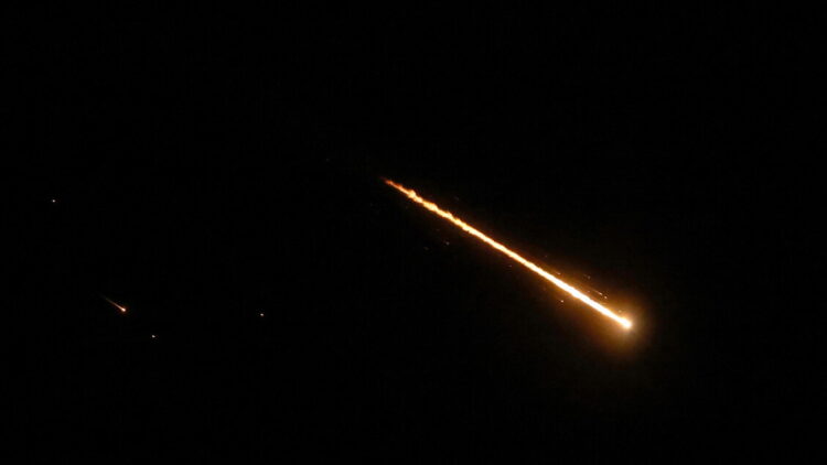 Iran colpisce impianto di desalinizzazione in Kuwait, un morto