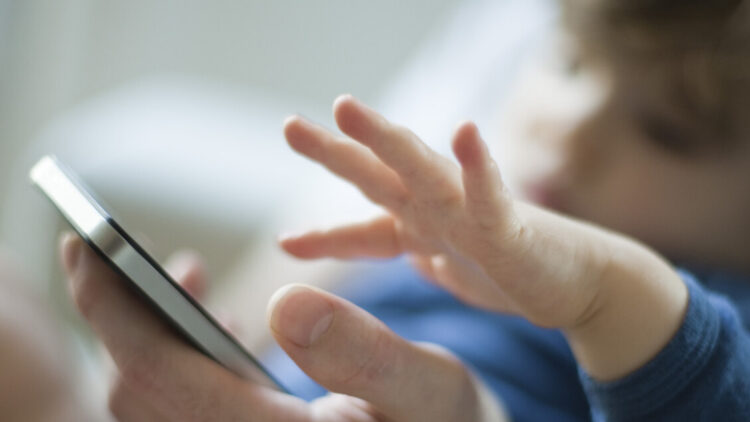 Più prevenzione dei rischi digitali, alleanza pediatri-Polizia