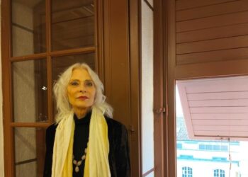 “Eva degli Iris” il docufilm con l’attrice e registra Isabel Russinova