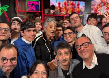 L’ironia di Fiorello, ‘la Rai farà fare ‘Immo Tataranno’ a De Martino’