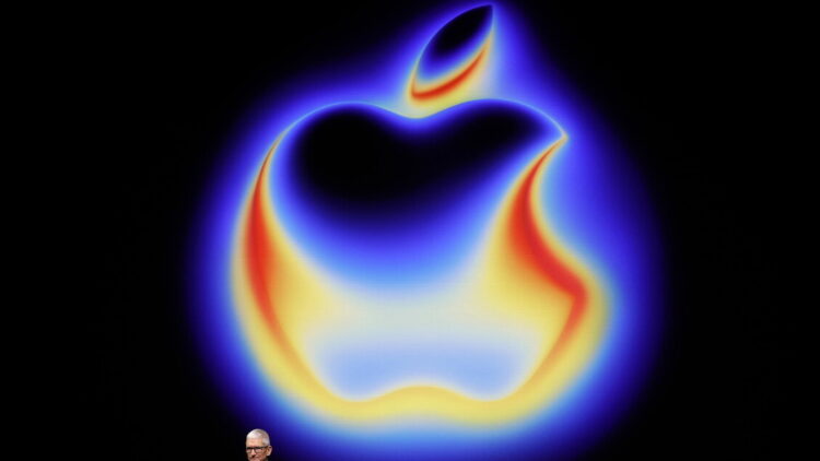 Tim Cook, ’50 anni di Apple e di innovazione’