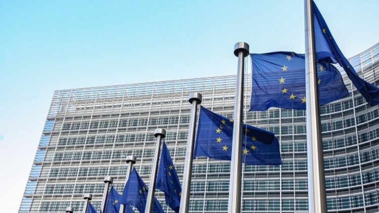 Il piano Ue anti-crisi: ‘Più smart working e sconti sui mezzi pubblici’