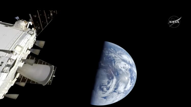 Artemis II, la capsula Orion pronta a entrare nell’atmosfera