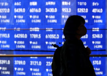 Borsa: Tokyo, apertura in ribasso (-0,35%)