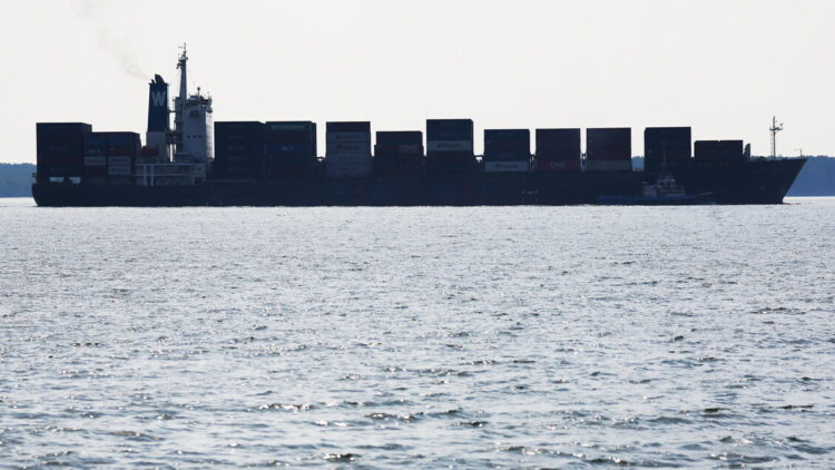 Cnn, Usa pianificano attacchi all’Iran su Hormuz se salta la tregua