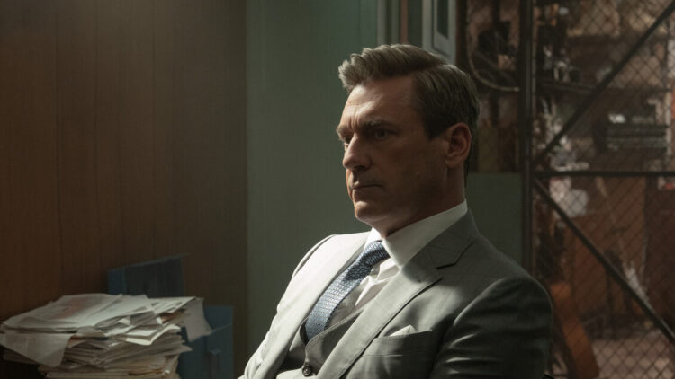 Jon Hamm magnetico e tormentato tra i ricchi di ‘Your Friends and Neighbors 2
