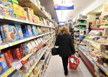 Bankitalia, con rialzo prezzi energia inflazione balza al 2,6% nel 2026