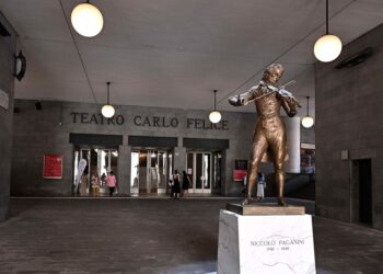 Carlo Felice Genova, esposto in Procura per i quattro allestimenti supervalutati