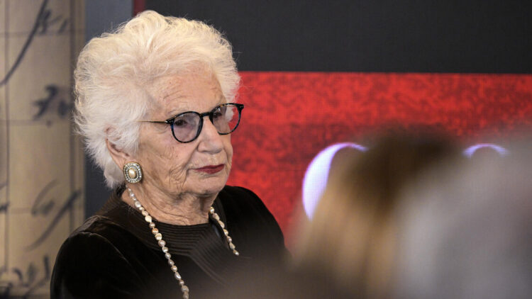 Altri due ‘hater’ si scusano con Segre e risarciscono dopo insulti social