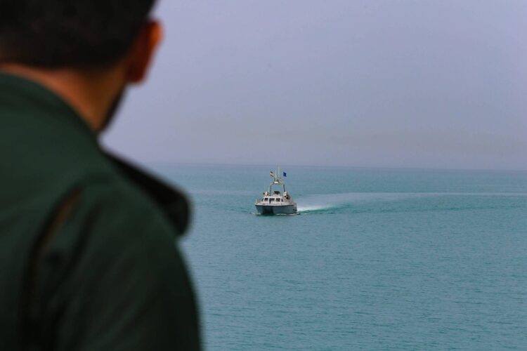 Iran, Trump e l’ultimatum per Hormuz: “Il tempo sta finendo”. Le 4 opzioni su tavolo