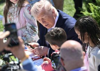 Trump e le discussioni con i bambini: “Ho 51 anni, Melania è un’attrice”