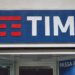 Poste offre 835 euro e 109 titoli per ogni 500 azioni di Tim, cosa cambia per gli utenti dopo l’Opas