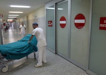 Più dipendenti nella sanità pubblica, sono 727mila ma ancora troppo anziani