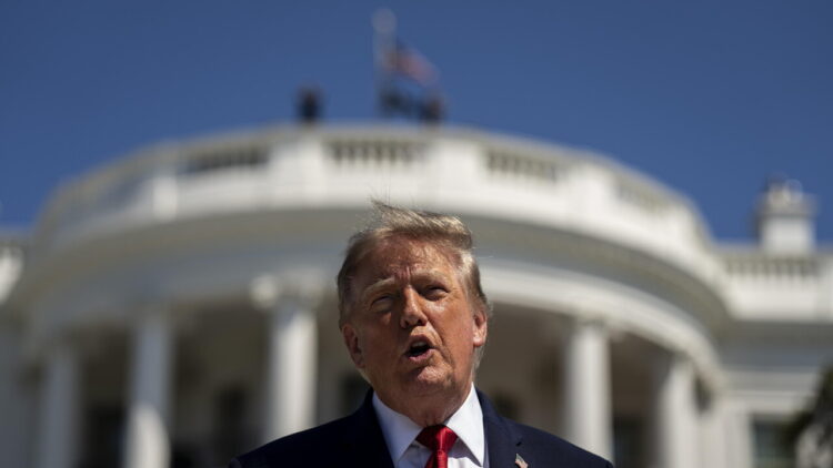 Trump, ‘guerra economica contro l’Iran’. E minaccia chi aiuta Teheran