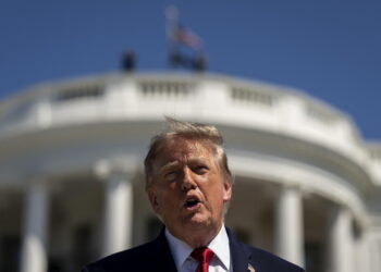 Trump, ‘guerra economica contro l’Iran’. E minaccia chi aiuta Teheran