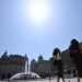 Tetti verdi e prati al posto dell’asfalto, città contro il caldo