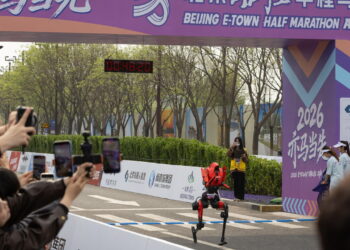 Lo sprint di Lightning, il robot cinese è più veloce di Bolt