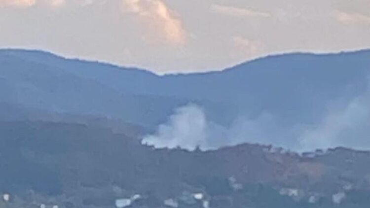 Incendi in Piemonte, a Mornese un bosco di nuovo in fiamme