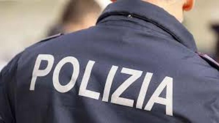 Donna muore in uno studio medico ortopedico, indaga la Polizia