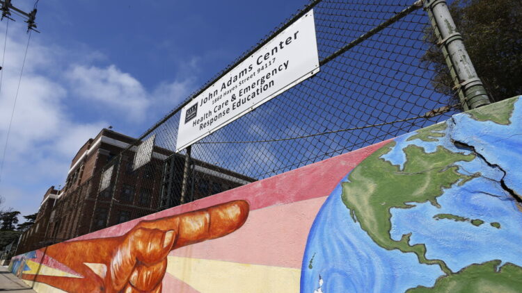Scuola Usa diffonde una mappa errata degli Stati Uniti, è stata creata con l’IA