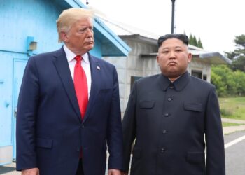 Wsj, ‘Trump punta a vertice con Kim Jong-un durante il viaggio in Asia’