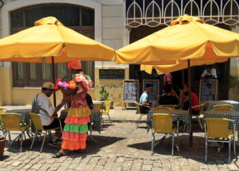 Cuba, Havanatur apre ai pagamenti in dollari per i residenti