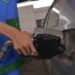 Il petrolio chiude in rialzo a New York a 77,39 dollari al barile