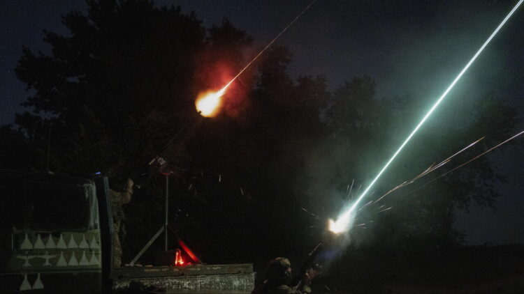 Esplosioni a Kiev dopo l’allarme missili balistici
