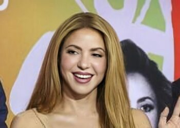 Colombia, Shakira e Buffett visitano Quibdó dopo il terremoto
