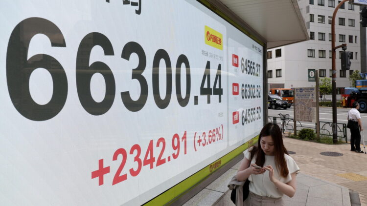 Borsa: Tokyo, apertura in rialzo (+0,31%)