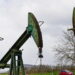 Il petrolio riduce la corsa, Brent a 105,7 dollari