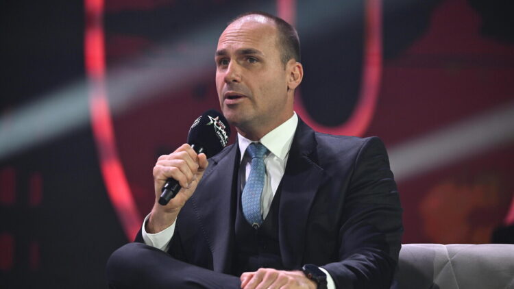 Brasile, Eduardo Bolsonaro rilancia le sanzioni Usa contro il giudice Moraes