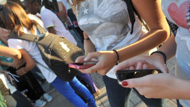 Nel mondo si parla sempre meno, 338 parole in media perse ogni anno