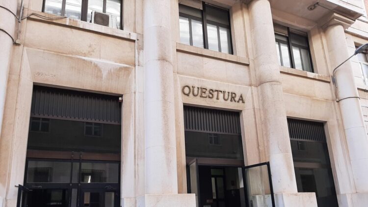 Tentato omicidio di un finanziere a Bari, arrestato un 15enne