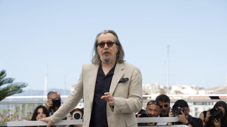 Gary Oldman, il nuovo James Bond e’ stato scelto